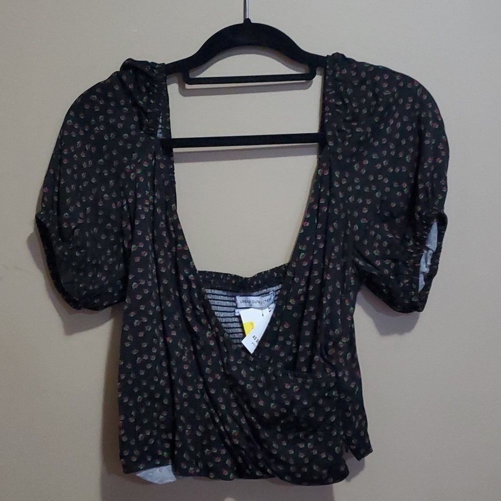 Urban outfitters crop top size large